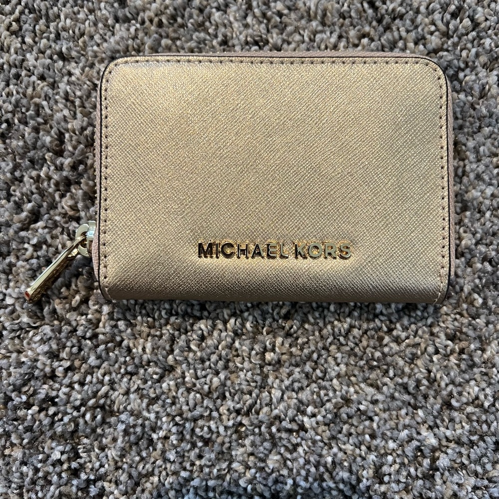NWOT Michael Kors wallet